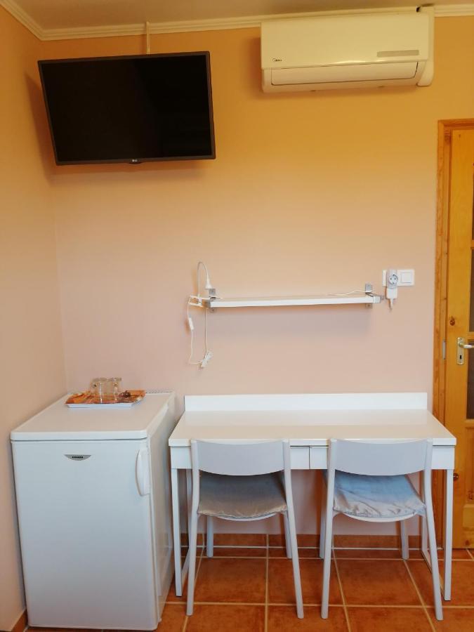 エステルゴム Karpatia Panzio Bed & Breakfast エクステリア 写真